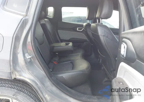 2024 Jeep Compass Latitude 4X4 from USA, damaged, VIN 3C4NJDBN0RT607678